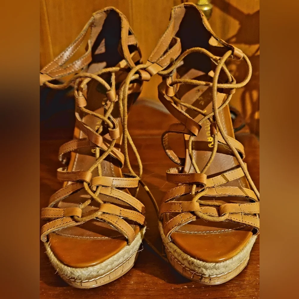 Elegant Tan Strappy Heels - Picture 7 of 8